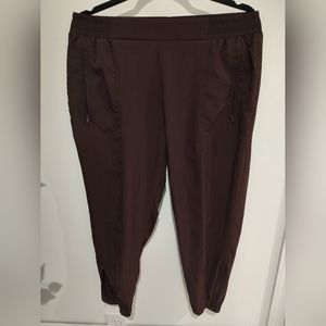 Old Navy Tech Jogger - L
